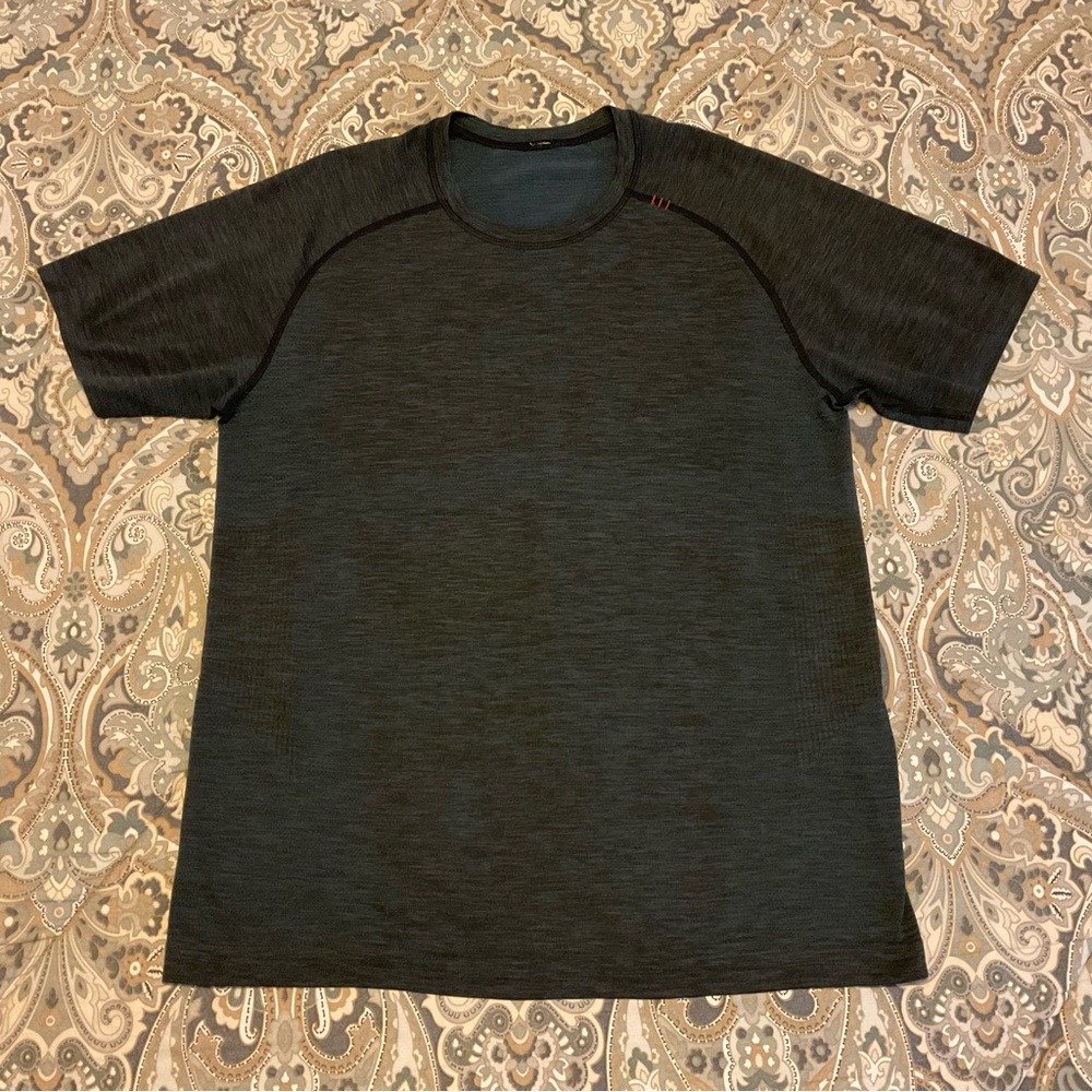 Mint Lululemon Metal Vent Tech Nautical Navy Blue Print Short Sleeve Sz M